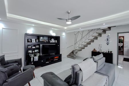 Sala de casa à venda com 2 quartos, 186m² em Vila Monumento, São Paulo