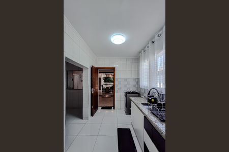Casa à venda com 186m², 2 quartos e 1 vagaCozinha