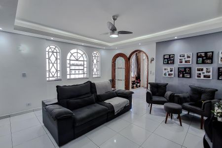 Casa à venda com 186m², 2 quartos e 1 vagaSala