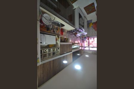 Apartamento para alugar com 70m², 2 quartos e 1 vagaCozinha e Área de Serviço