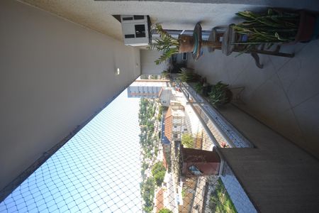 Apartamento para alugar com 70m², 2 quartos e 1 vagaVaranda