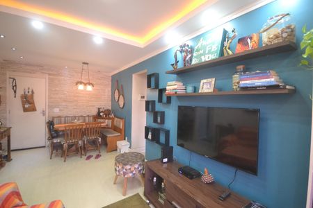 Sala de apartamento para alugar com 2 quartos, 70m² em Caonze, Nova Iguaçu