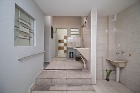 Casa para alugar com 128m², 2 quartos e 1 vagaEdícula