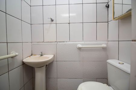 Casa para alugar com 128m², 2 quartos e 1 vagaBanheiro - Edícula