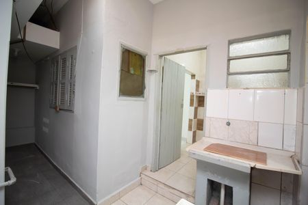 Casa para alugar com 128m², 2 quartos e 1 vagaÁrea de Serviço - Edícula