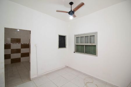 Casa para alugar com 128m², 2 quartos e 1 vagaQuarto - Edícula