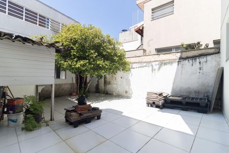 Casa à venda com 125m², 4 quartos e 2 vagasQuintal