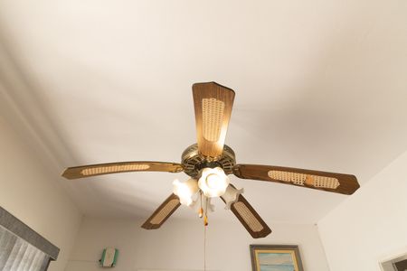 Casa à venda com 125m², 4 quartos e 2 vagasSala