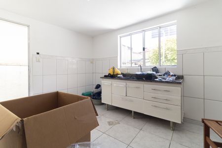 Casa à venda com 125m², 4 quartos e 2 vagasCasa 2 - Sala/cozinha