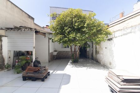 Casa à venda com 125m², 4 quartos e 2 vagasQuintal