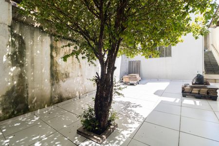Casa à venda com 125m², 4 quartos e 2 vagasQuintal 
