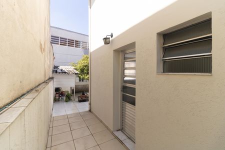 Casa à venda com 125m², 4 quartos e 2 vagasCorredor