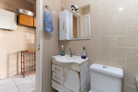 Casa à venda com 125m², 4 quartos e 2 vagasBanheiro social