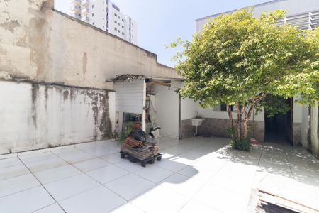 Casa à venda com 125m², 4 quartos e 2 vagasQuintal