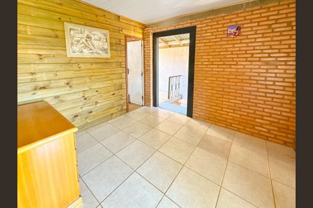 Casa para alugar com 92m², 2 quartos e 2 vagasSala