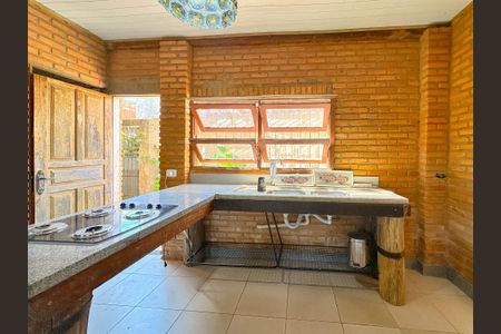 Casa para alugar com 92m², 2 quartos e 2 vagasCozinha