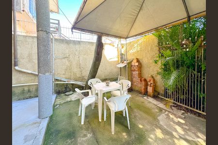 Casa para alugar com 92m², 2 quartos e 2 vagasÁrea externa