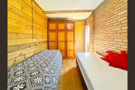 Casa para alugar com 92m², 2 quartos e 2 vagasQuarto 