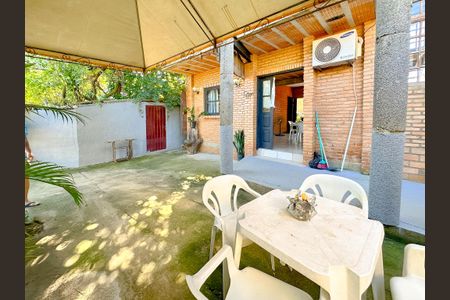 Casa para alugar com 92m², 2 quartos e 2 vagasÁrea externa