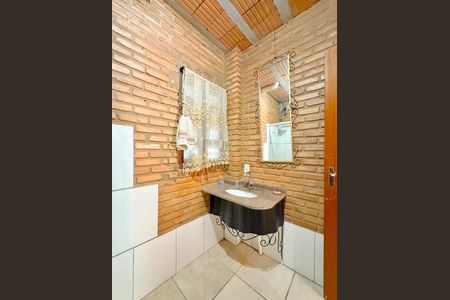 Casa para alugar com 92m², 2 quartos e 2 vagasBanheiro