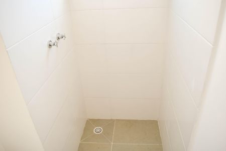 Apartamento à venda com 55m², 2 quartos e 1 vaga Apartamento à venda com 55m², 2 quartos e 1 vagaSuite Banheiro