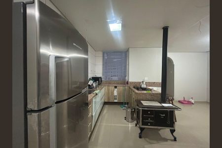 Casa à venda com 122m², 2 quartos e 1 vaga Casa à venda com 122m², 2 quartos e 1 vagaCozinha