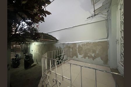 Casa à venda com 122m², 2 quartos e 1 vaga Casa à venda com 122m², 2 quartos e 1 vagaÁrea externa