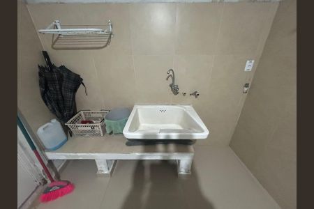Casa à venda com 122m², 2 quartos e 1 vaga Casa à venda com 122m², 2 quartos e 1 vagaÁrea de Serviço