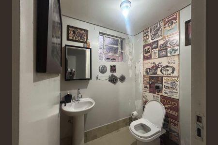Casa à venda com 122m², 2 quartos e 1 vaga Casa à venda com 122m², 2 quartos e 1 vagaLavabo