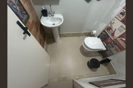 Casa à venda com 122m², 2 quartos e 1 vaga Casa à venda com 122m², 2 quartos e 1 vagaLavabo