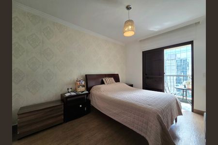 Apartamento à venda com 160m², 4 quartos e 3 vagasSuíte 1