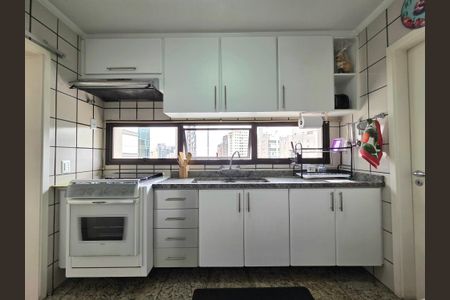 Apartamento à venda com 160m², 4 quartos e 3 vagasCozinha