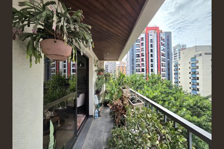 Apartamento à venda com 160m², 4 quartos e 3 vagasVaranda da Sala