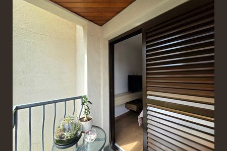 Apartamento à venda com 160m², 4 quartos e 3 vagasVaranda da Suíte 1