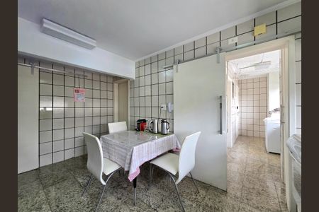 Apartamento à venda com 160m², 4 quartos e 3 vagasCozinha