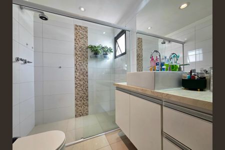 Apartamento à venda com 160m², 4 quartos e 3 vagasBanheiro da Suíte 1