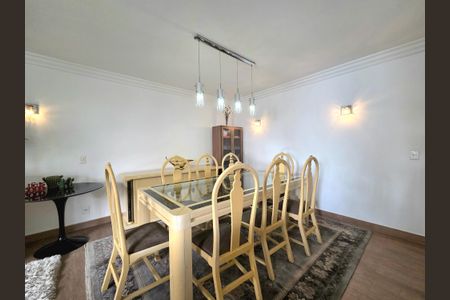 Apartamento à venda com 160m², 4 quartos e 3 vagasSala