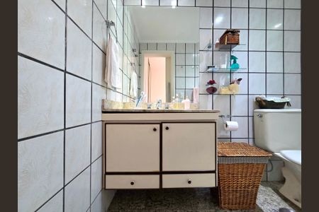 Apartamento à venda com 160m², 4 quartos e 3 vagasBanheiro da Suíte 4