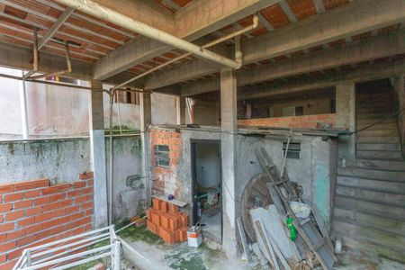 Casa à venda com 360m², 6 quartos e 2 vagas Casa à venda com 360m², 6 quartos e 2 vagasÁrea externa