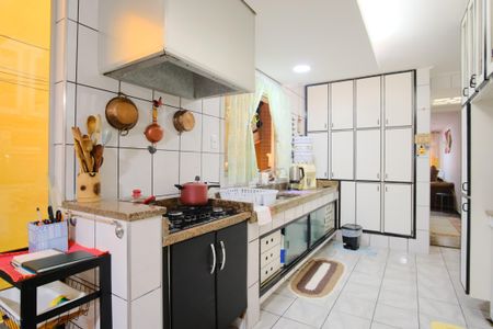 Casa para alugar com 175m², 4 quartos e 1 vagaCozinha