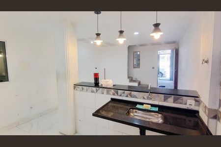 Cozinha de casa para alugar com 1 quarto, 40m² em Jardim Nova America, Suzano