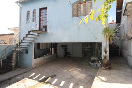 Casa para alugar com 250m², 2 quartos e 4 vagasÁrea de Serviço