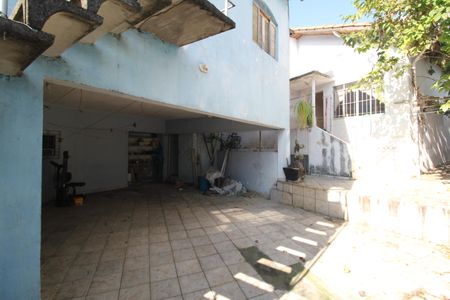 Casa para alugar com 250m², 2 quartos e 4 vagasÁrea de Serviço