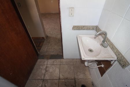 Casa para alugar com 250m², 2 quartos e 4 vagasCasa 2 - Banheiro