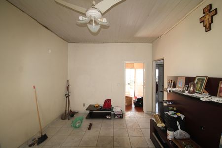 Sala de casa para alugar com 2 quartos, 250m² em Jardim Primavera, São Paulo