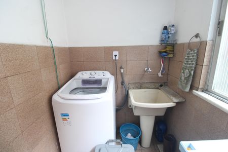 Casa de condomínio à venda com 229m², 5 quartos e 2 vagasÁrea de serviço