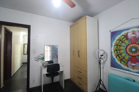 Casa de condomínio à venda com 229m², 5 quartos e 2 vagasQuarto 2