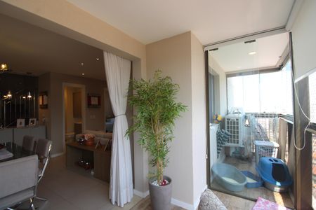Apartamento para alugar com 167m², 3 quartos e 2 vagasSala - Varanda