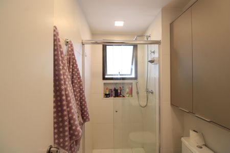 Apartamento para alugar com 167m², 3 quartos e 2 vagasBanheiro da suíte 1