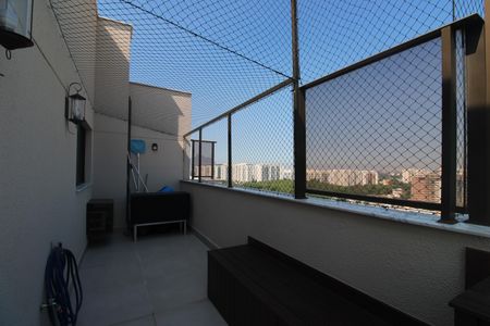Apartamento para alugar com 167m², 3 quartos e 2 vagasÁrea da piscina 